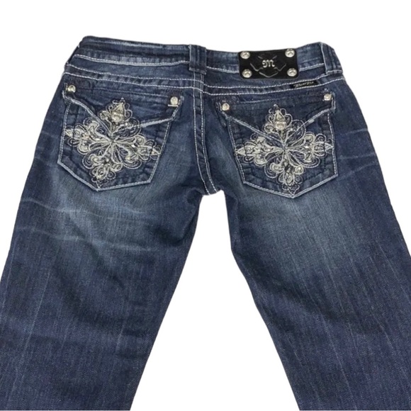 Miss Me Boot Cut Cowgirl Embroidered Rhinestones Distressed Jeans Sz 27 X 29 NWT - Picture 4 of 13